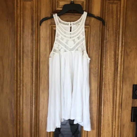 POL Lace Bib Tunic Top - Picture 6 of 9